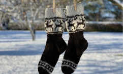 Alpakos vilnos kojinės "Kalėdiniai elniukai"